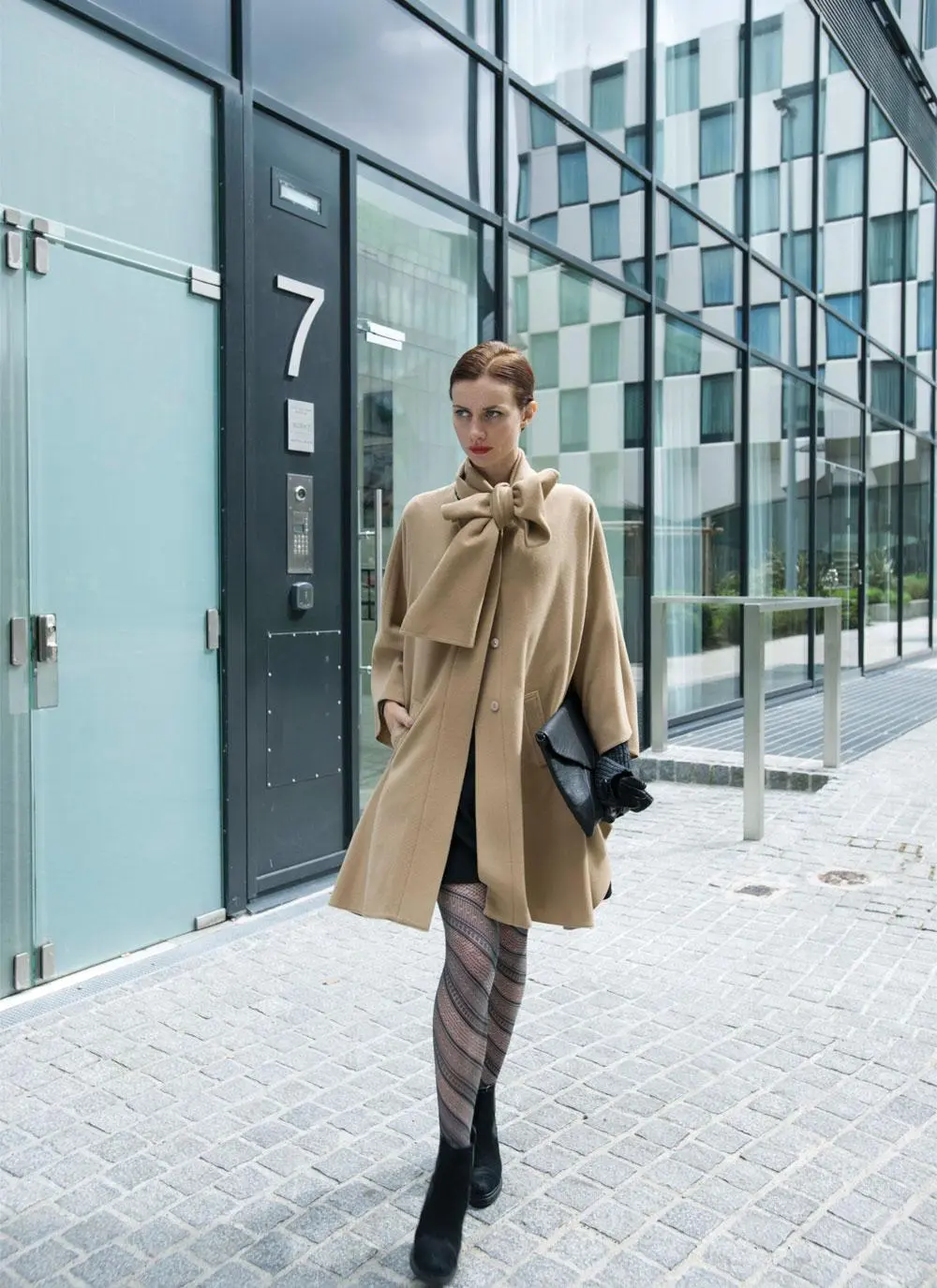 Wool Cashmere Berry Cape