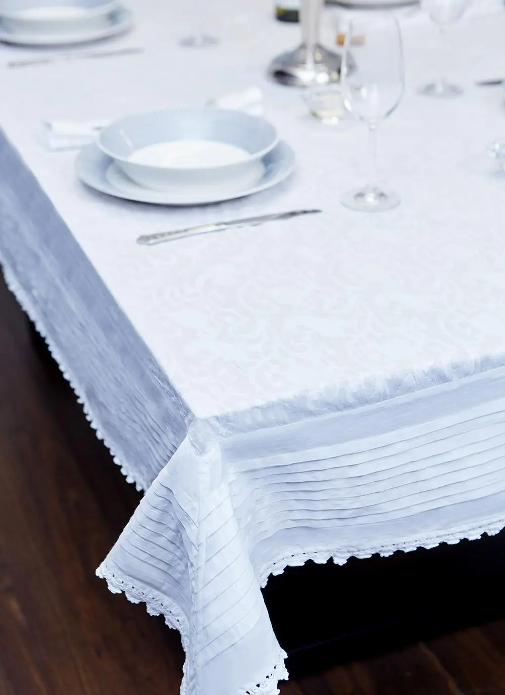 Bere Floral Tablecloth 60'' x 100''