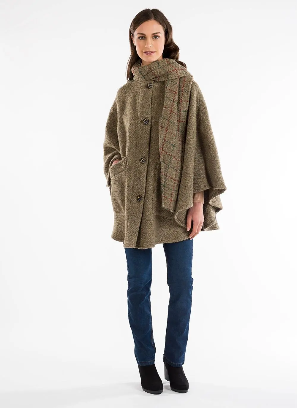 Lisa Gorse Check Cape