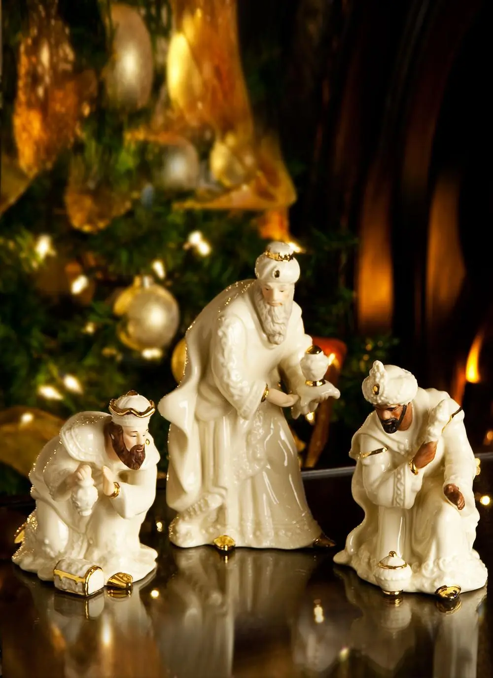 Belleek Three Kings Set