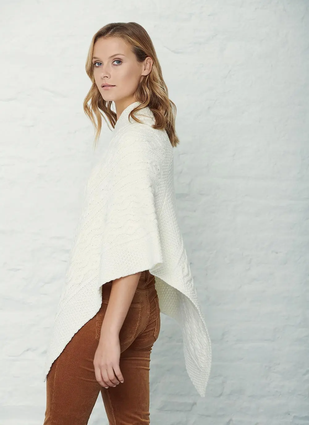 Clare Aran Poncho