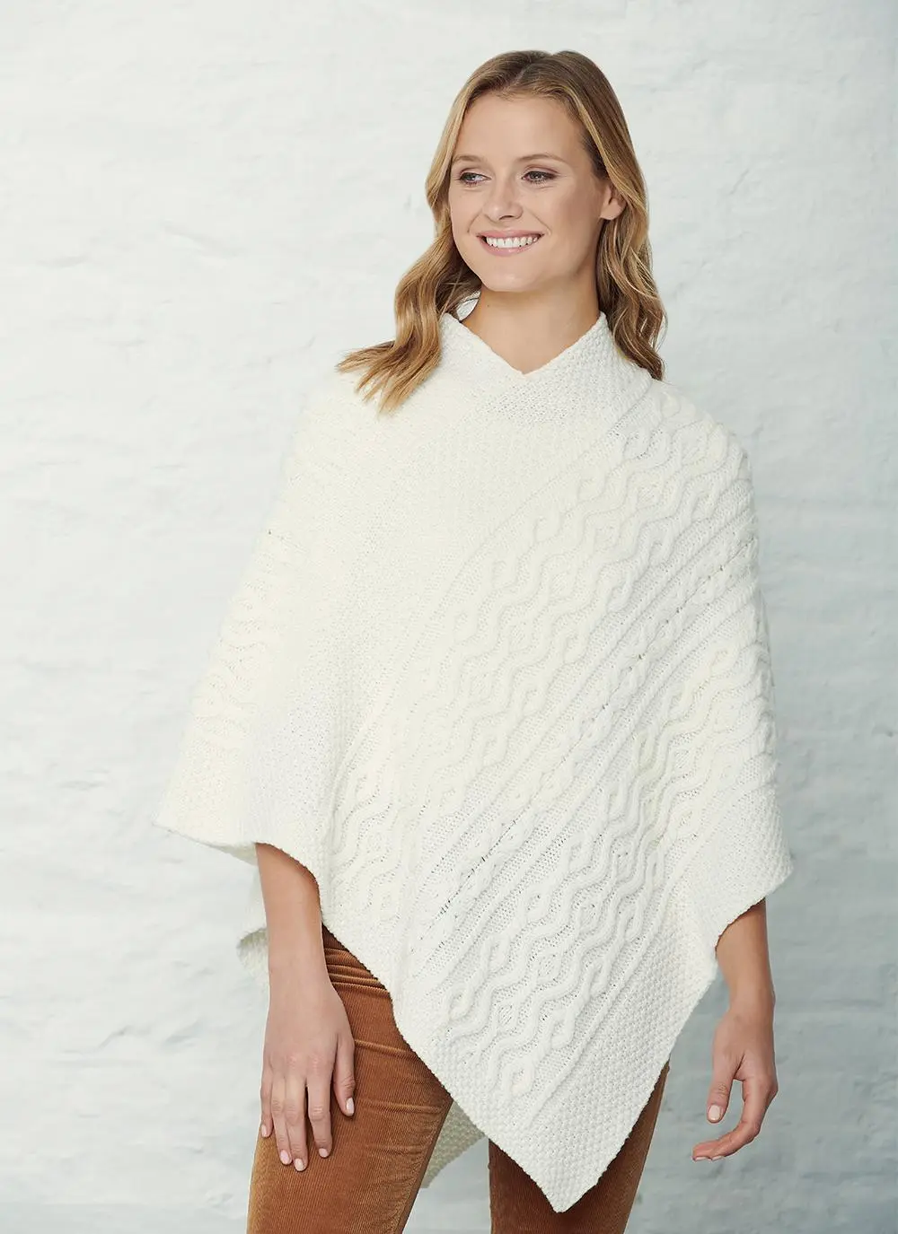 Clare Aran Poncho