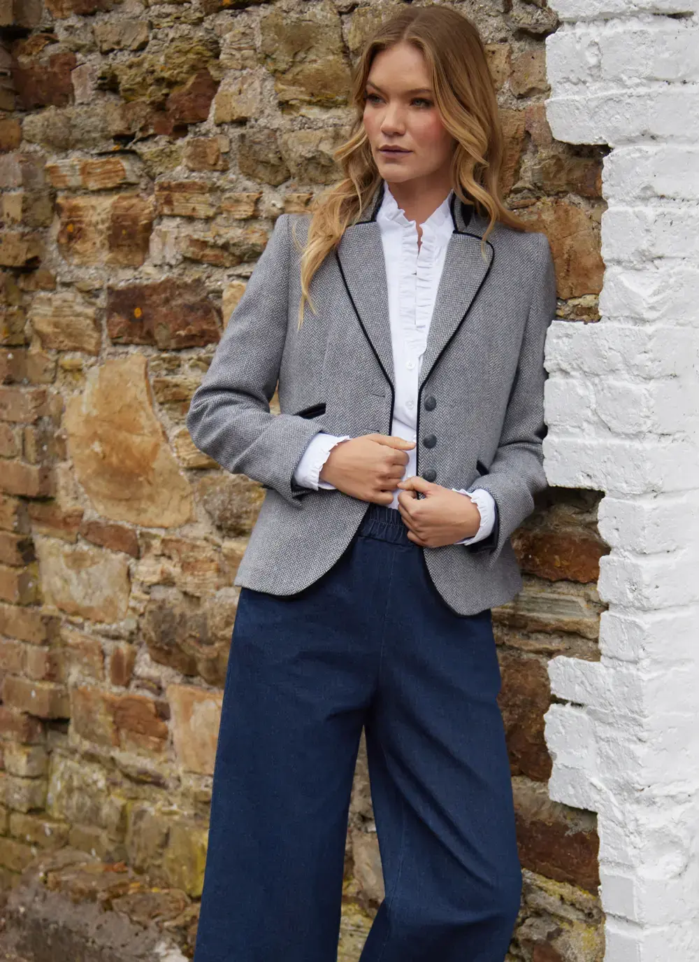 Bolvir Tweed Blazer Jacket in Navy Herringbone