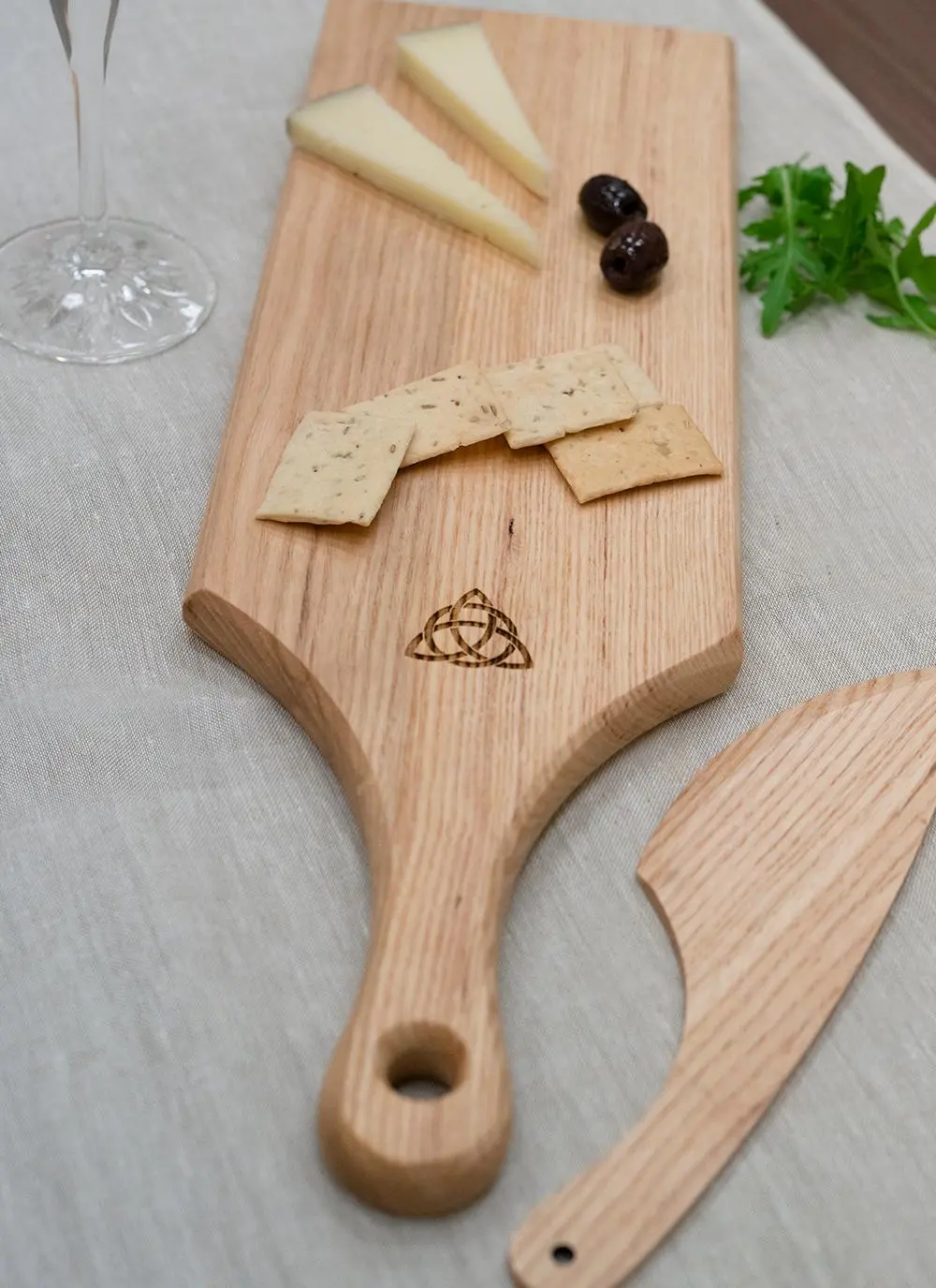 Trinity Knot Ash Cheese Paddle with Knife