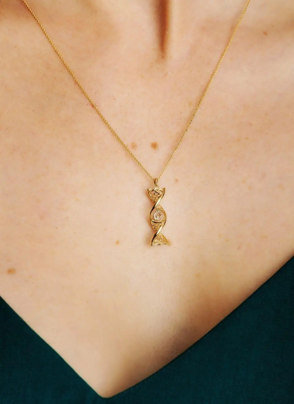 14K Gold Claddagh Twist Pendant