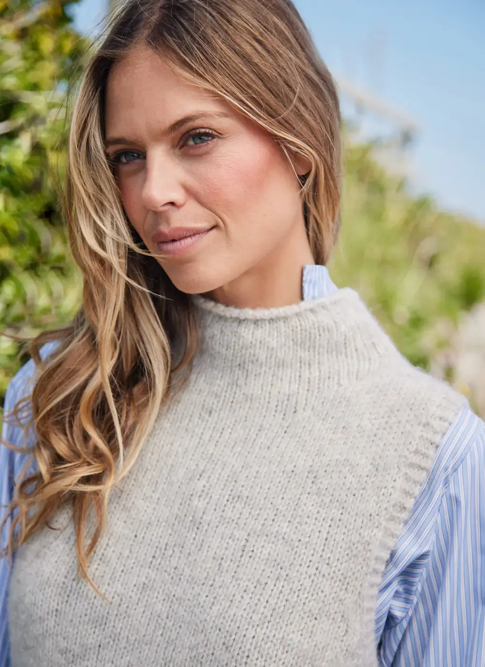 Alpaca Roll Neck Vest