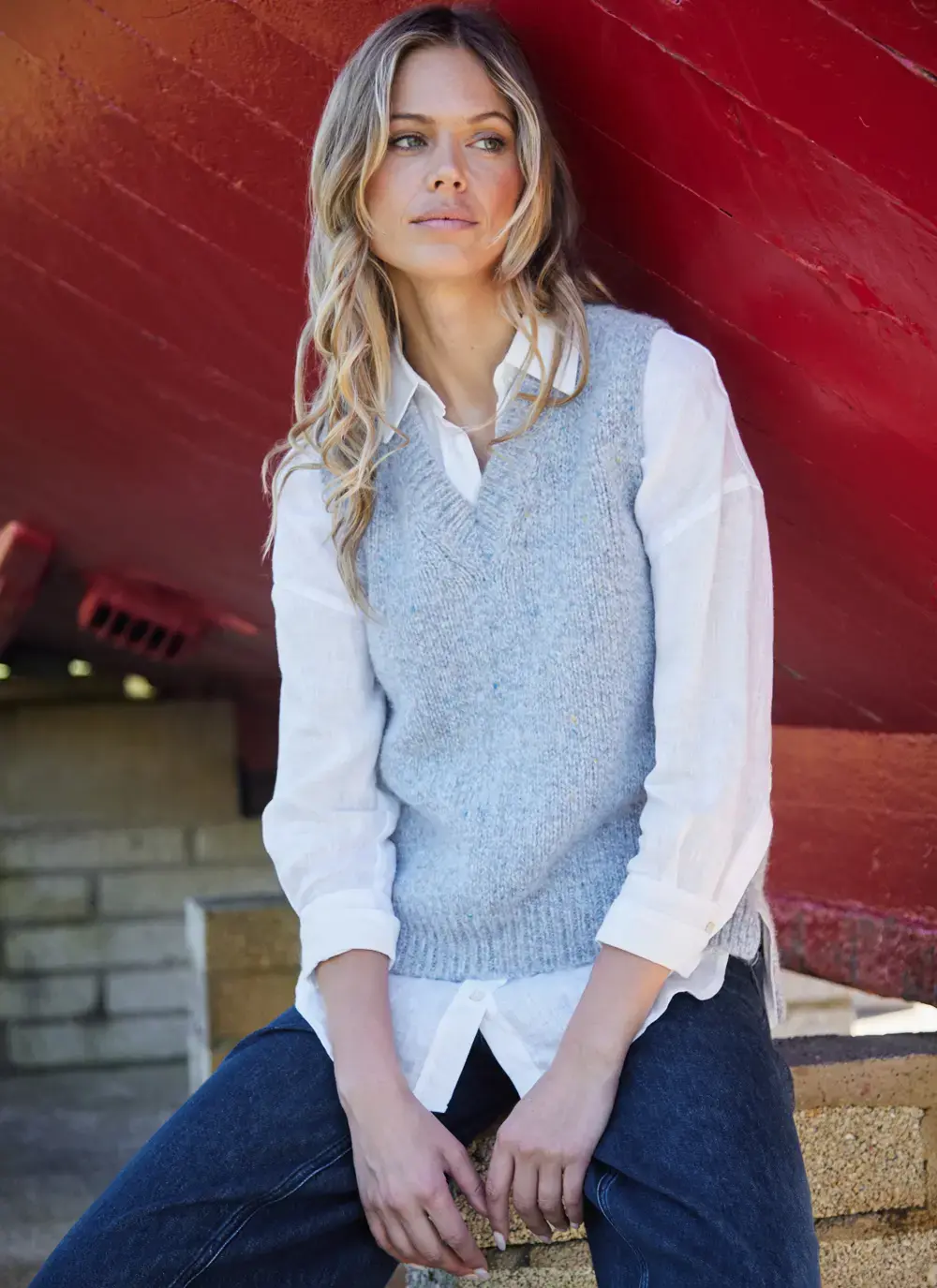 Fisherman Alpaca V-Neck Slipover in Cornflower
