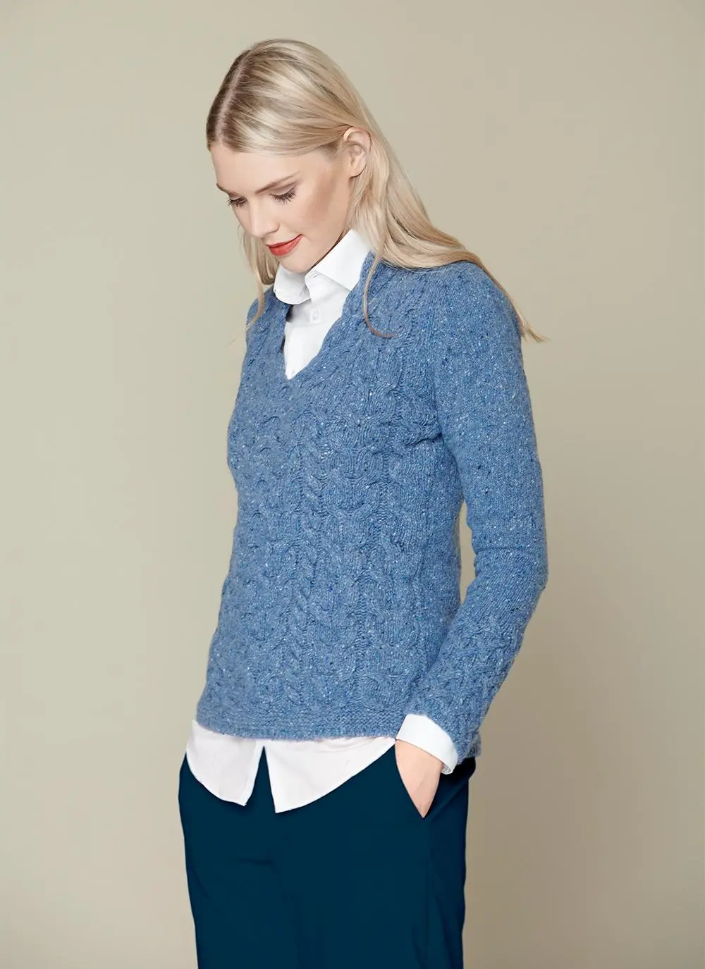 Wool Cashmere Horseshoe Cable V-Neck Sweater
