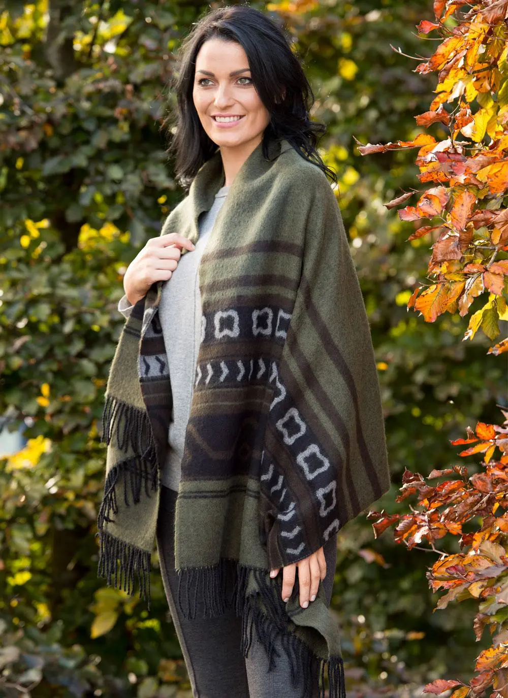 Geometric Jacquard Woven Blanket Scarf
