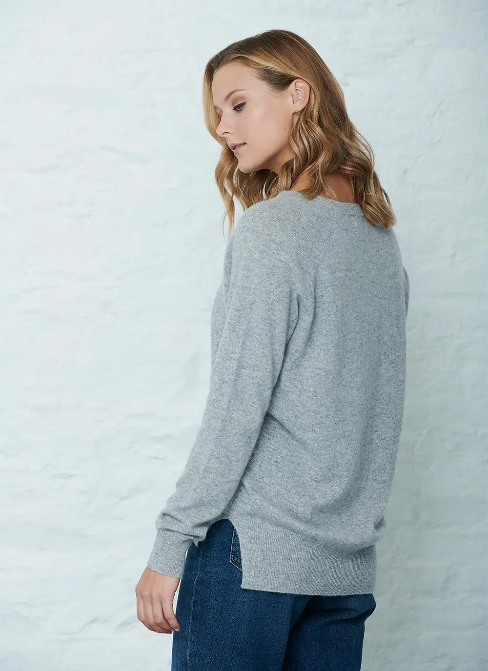 100% Cashmere V-Neck Sweater