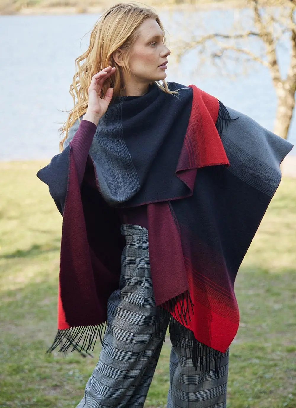 Rainbow Shawl in Black Shadow