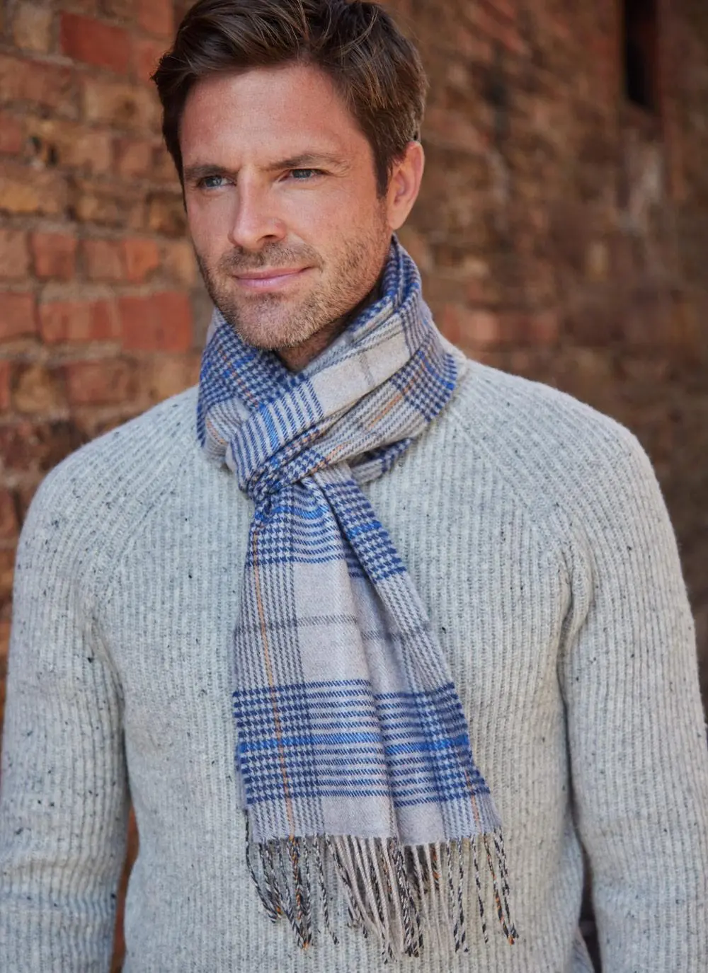 Extra Fine Merino Wool Scarf in Grey Check