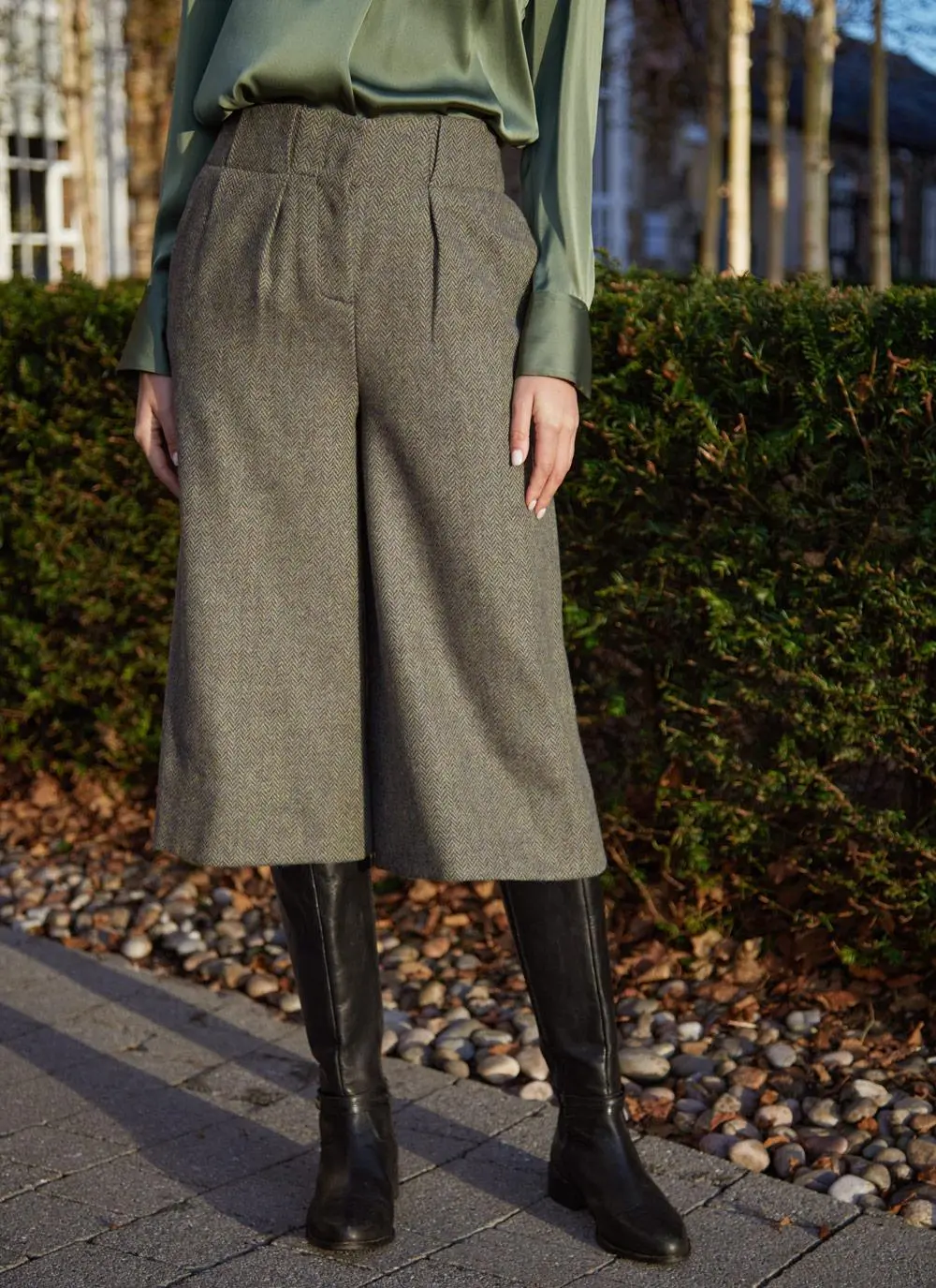 Irish Tweed Herringbone Cropped Culottes