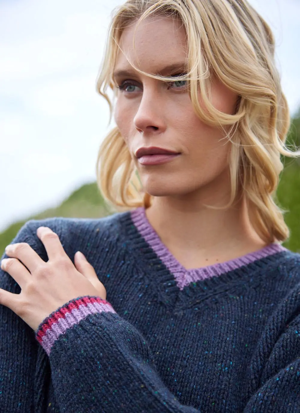Mespil Cashmere V-Neck Contrast Sweater
