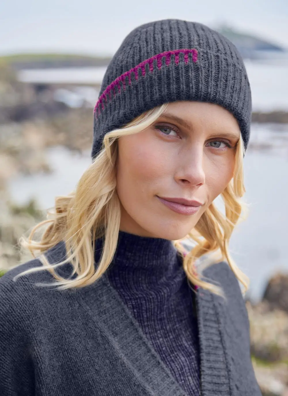 Fisherman Wool Cashmere Blanket Stitch Beanie