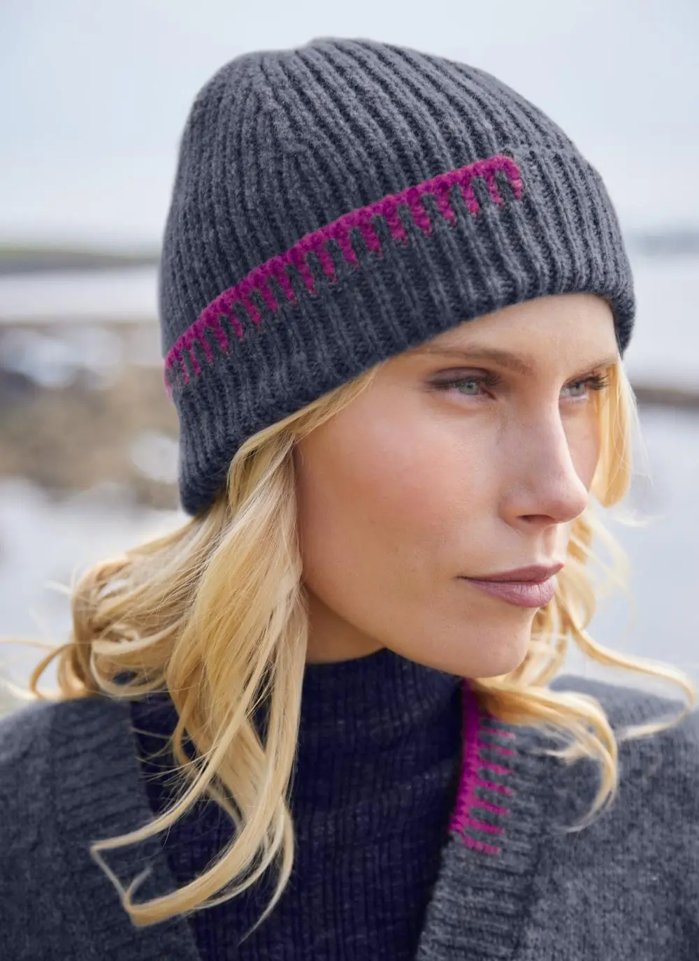 Fisherman Wool Cashmere Blanket Stitch Beanie