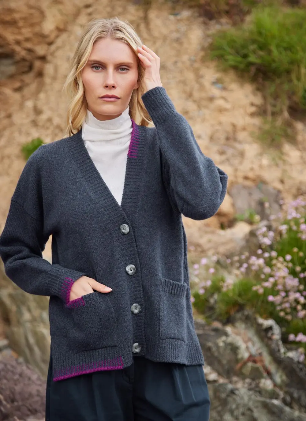 Fisherman Wool Cashmere Blanket Stitch V-Neck Cardigan 