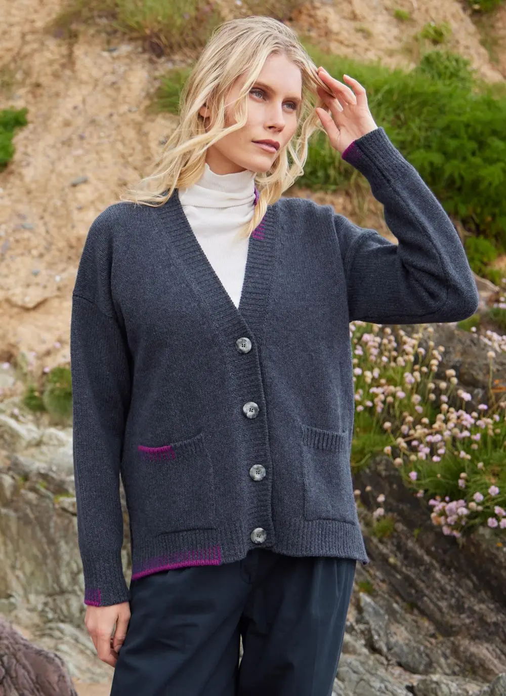 Fisherman Wool Cashmere Blanket Stitch V-Neck Cardigan 