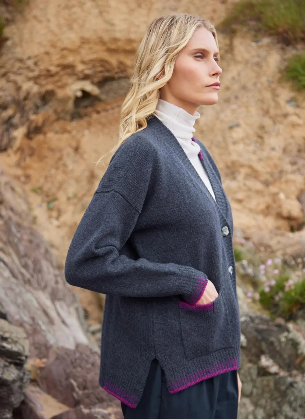 Fisherman Wool Cashmere Blanket Stitch V-Neck Cardigan 