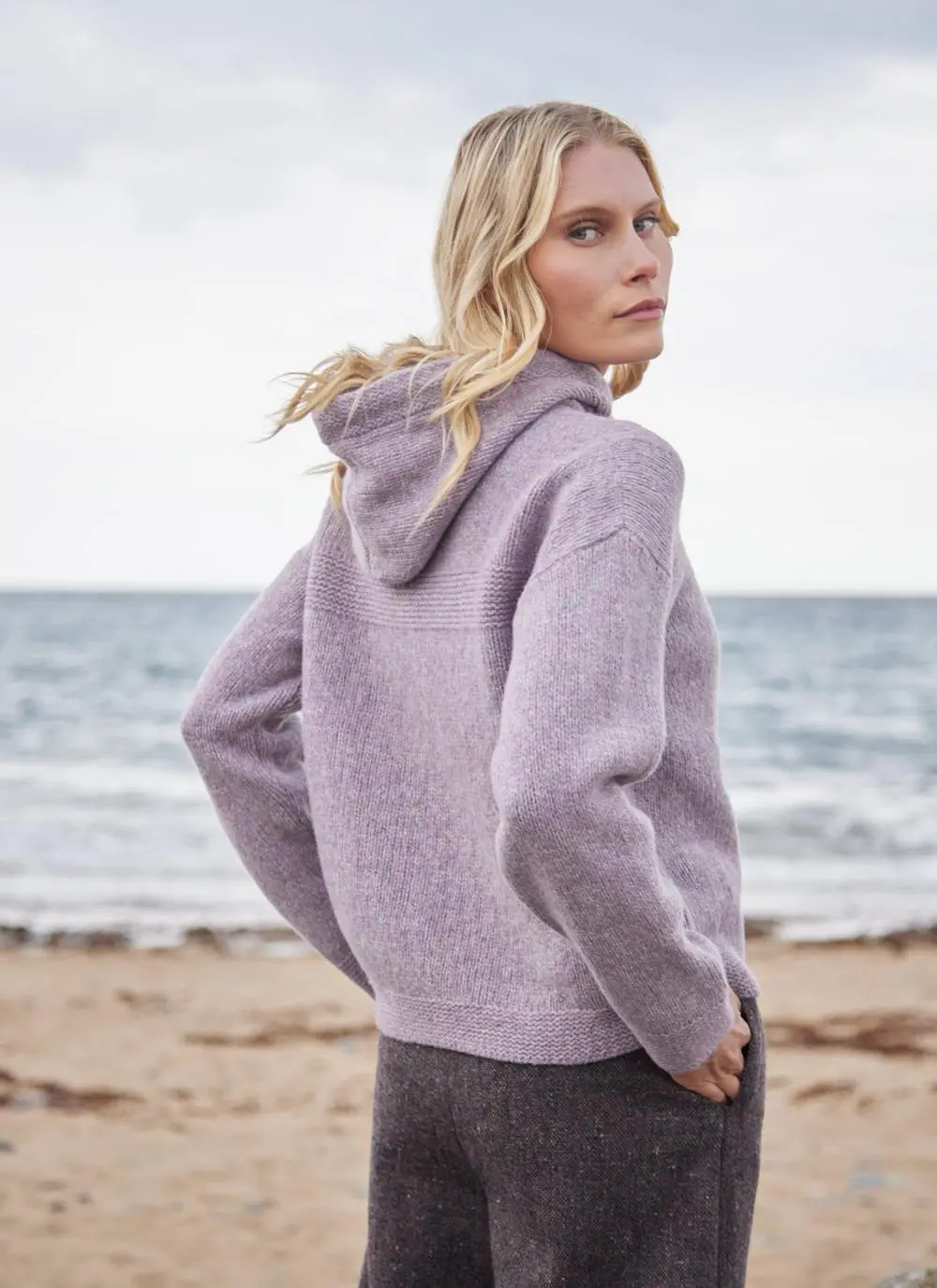 Cashmere Cropped Hoodie