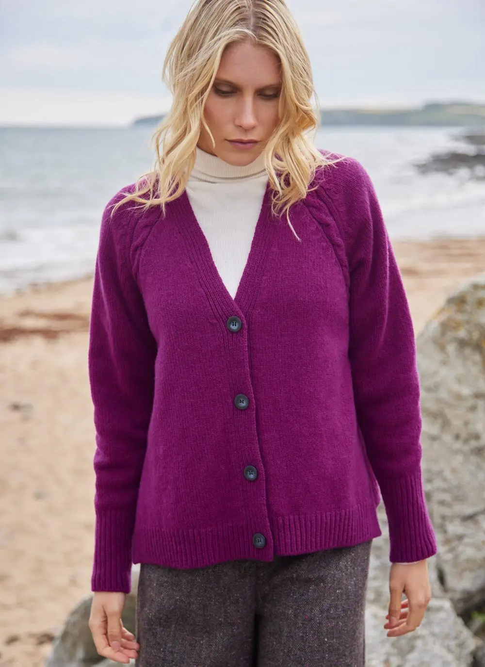 Fisherman Cashmere Raglan Cable V-Neck Cardigan