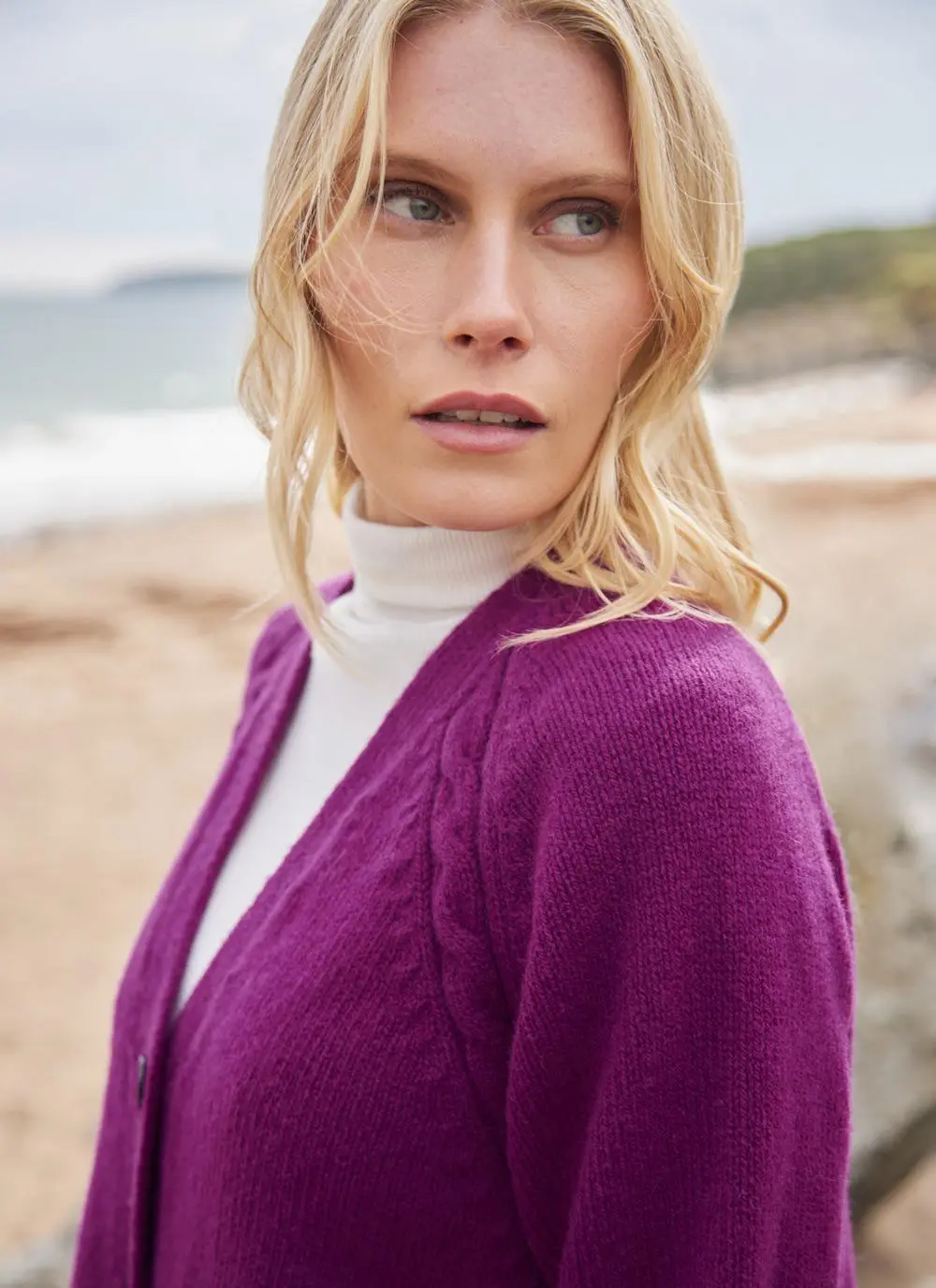 Fisherman Cashmere Raglan Cable V-Neck Cardigan