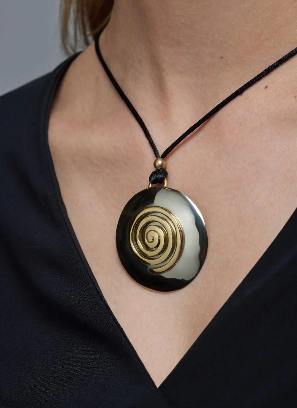 Two Tone Silver Round Celtic Spiral Pendant