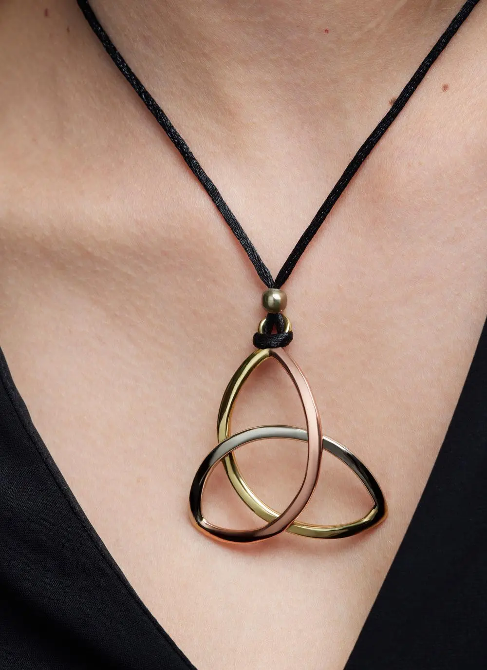 Tricolor Trinity Knot Pendant