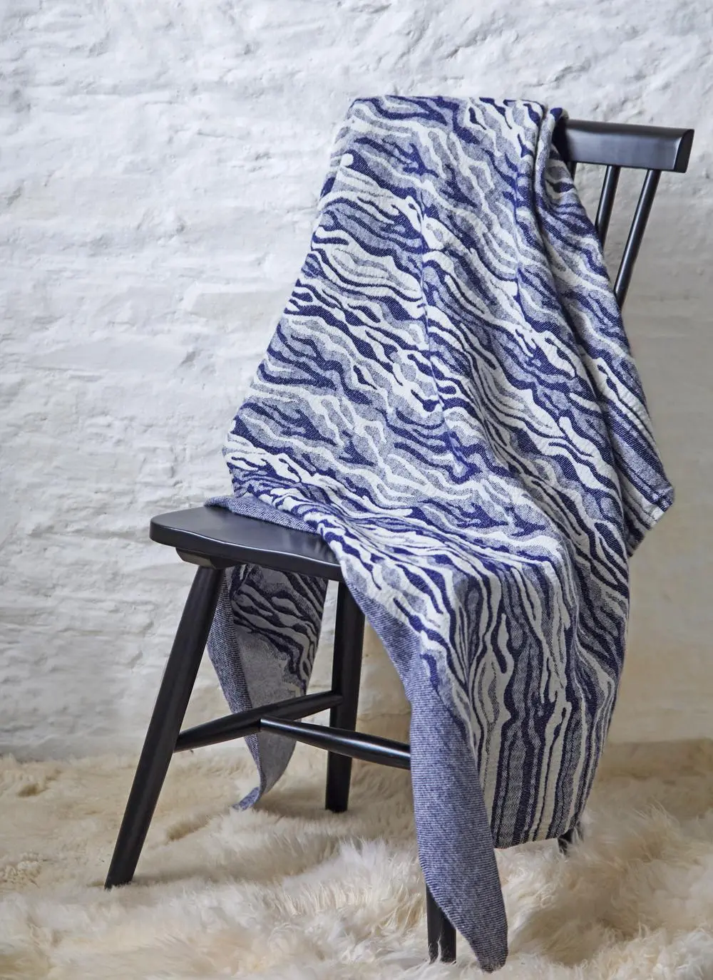 Navy Ripple Linen & Wool Throw