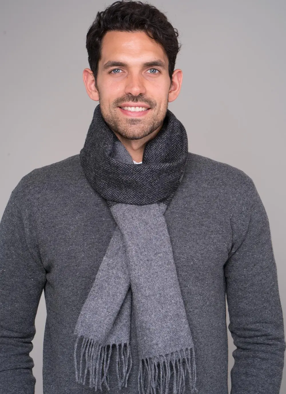 100% Lambswool Scarf Charcoal Herringbone