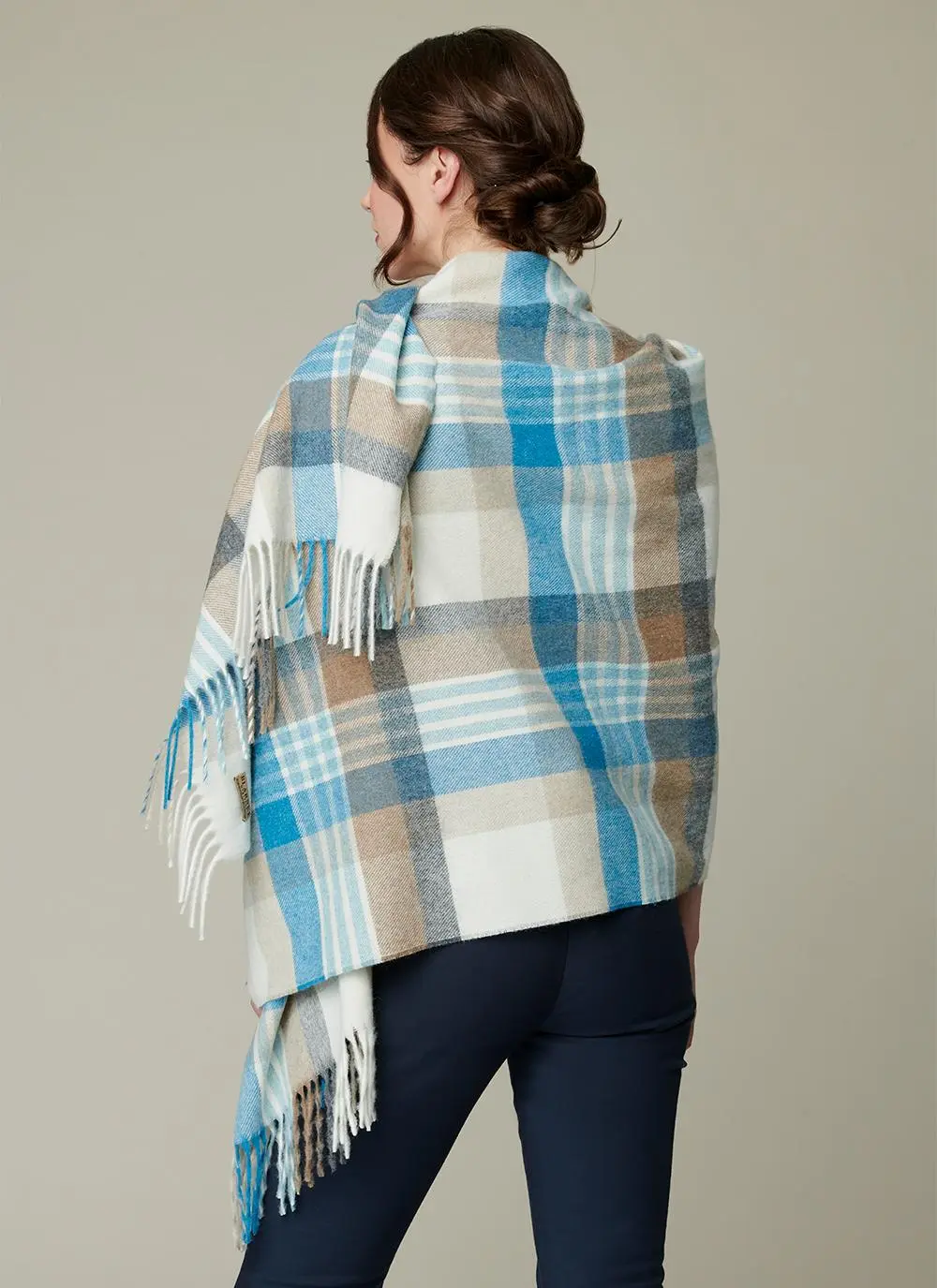 Newsham Aqua Stole