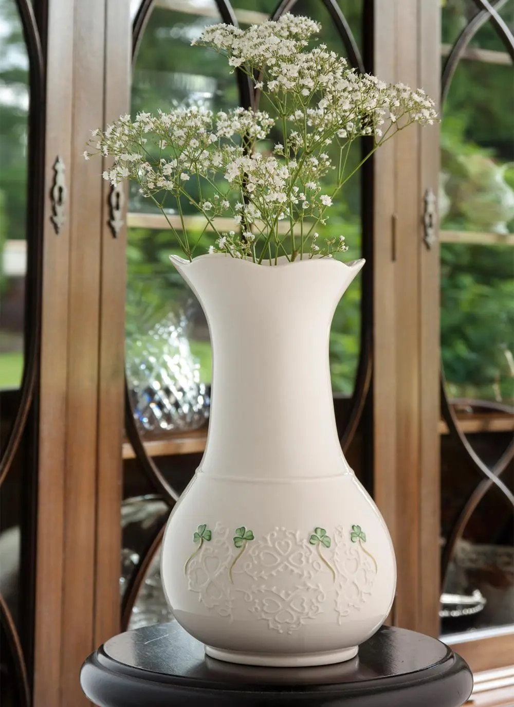 Shamrock Lace 10 Inch Vase