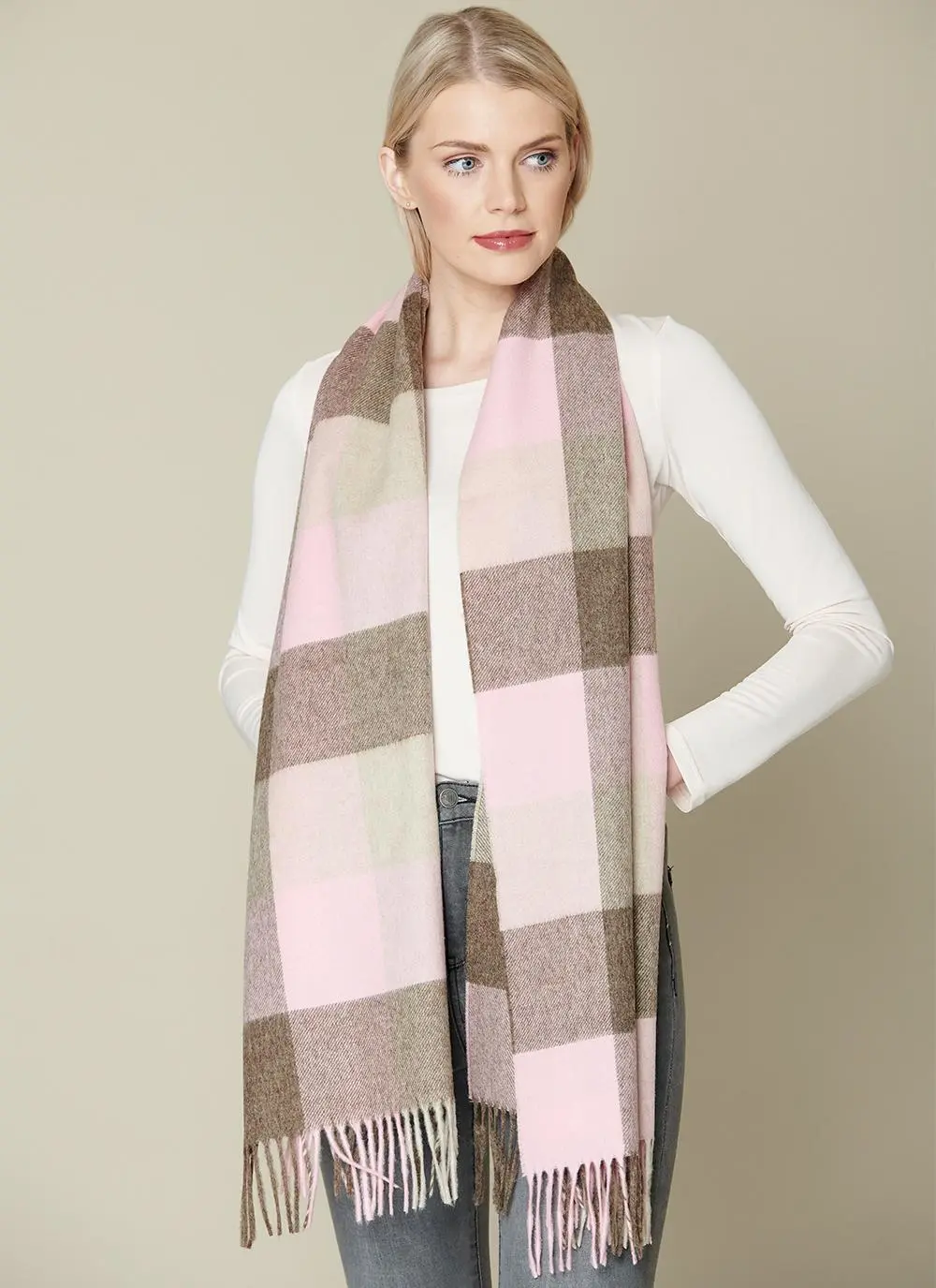 Sledmere Pink & Fawn Stole