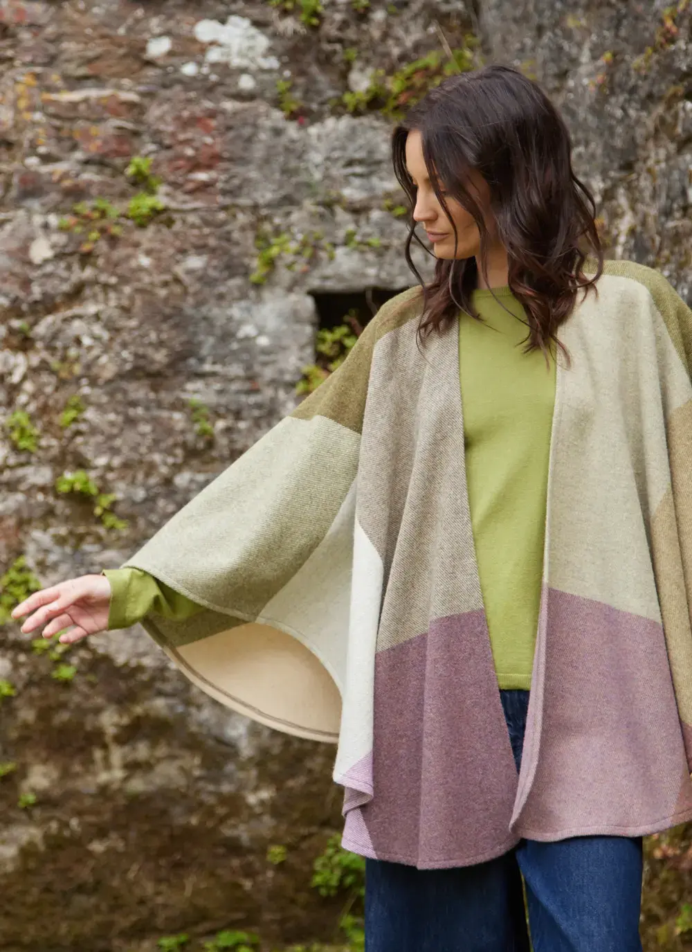 Sue Lambswool Cape