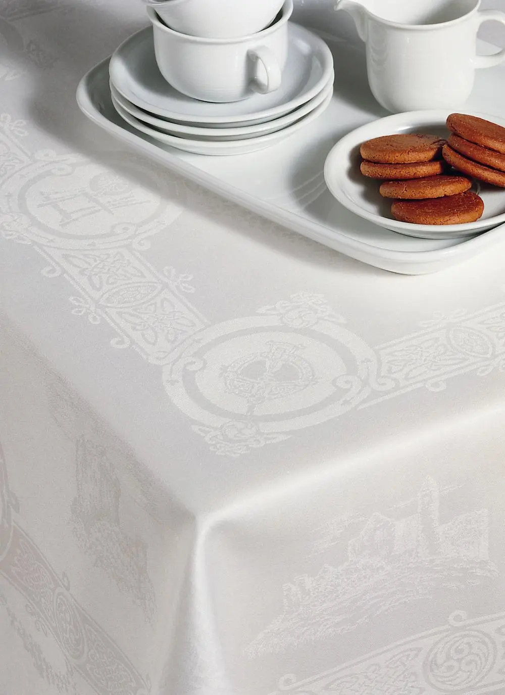 Celtic Linen Tablecloth 54'' x 90'' (Seats 4)  
