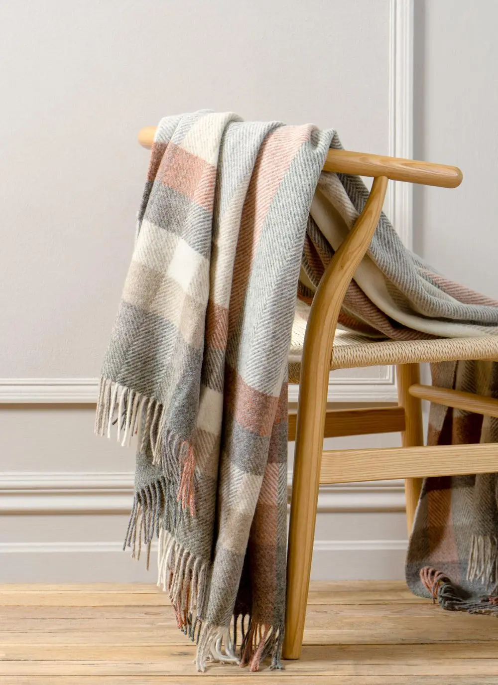 Woodale Blush Highland Wool Throw