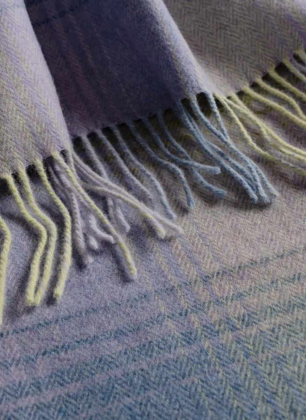 Harmonious Heather Lambswool Throw