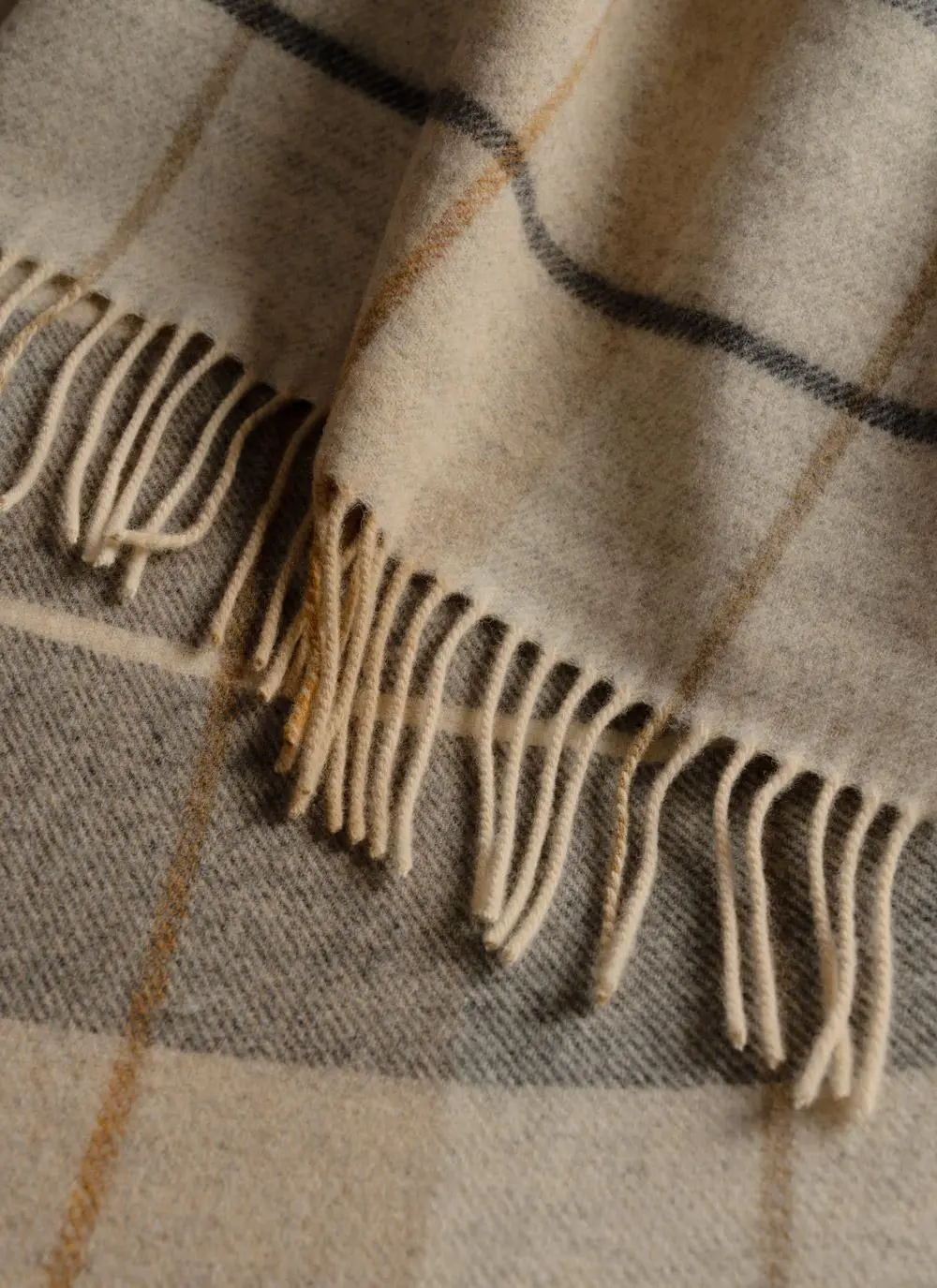 Fawn & Grey Lambswool Throw
