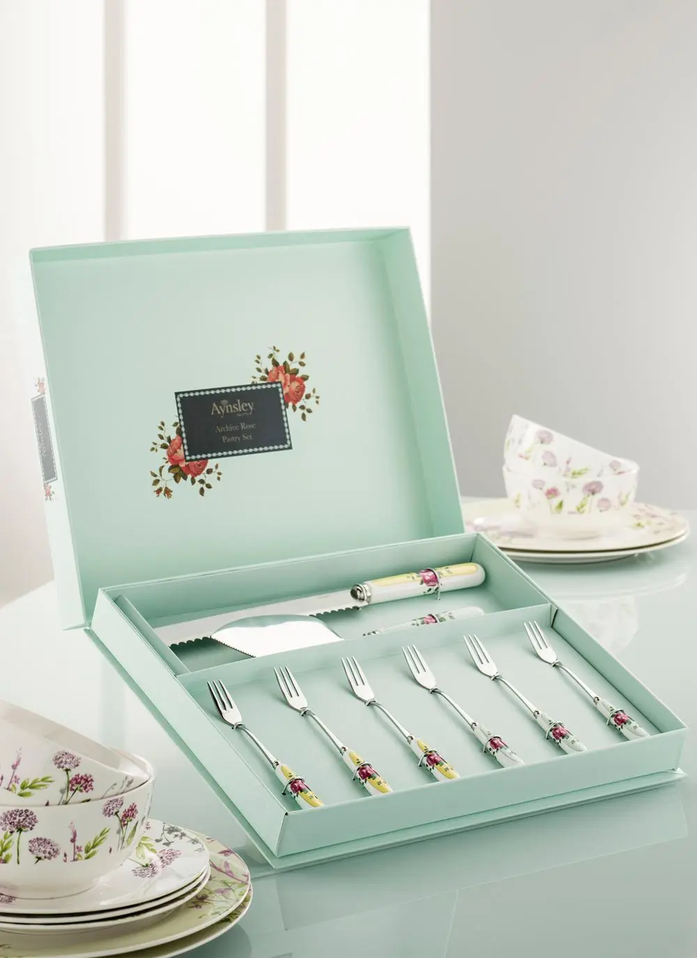 Archive Rose Pastry Set