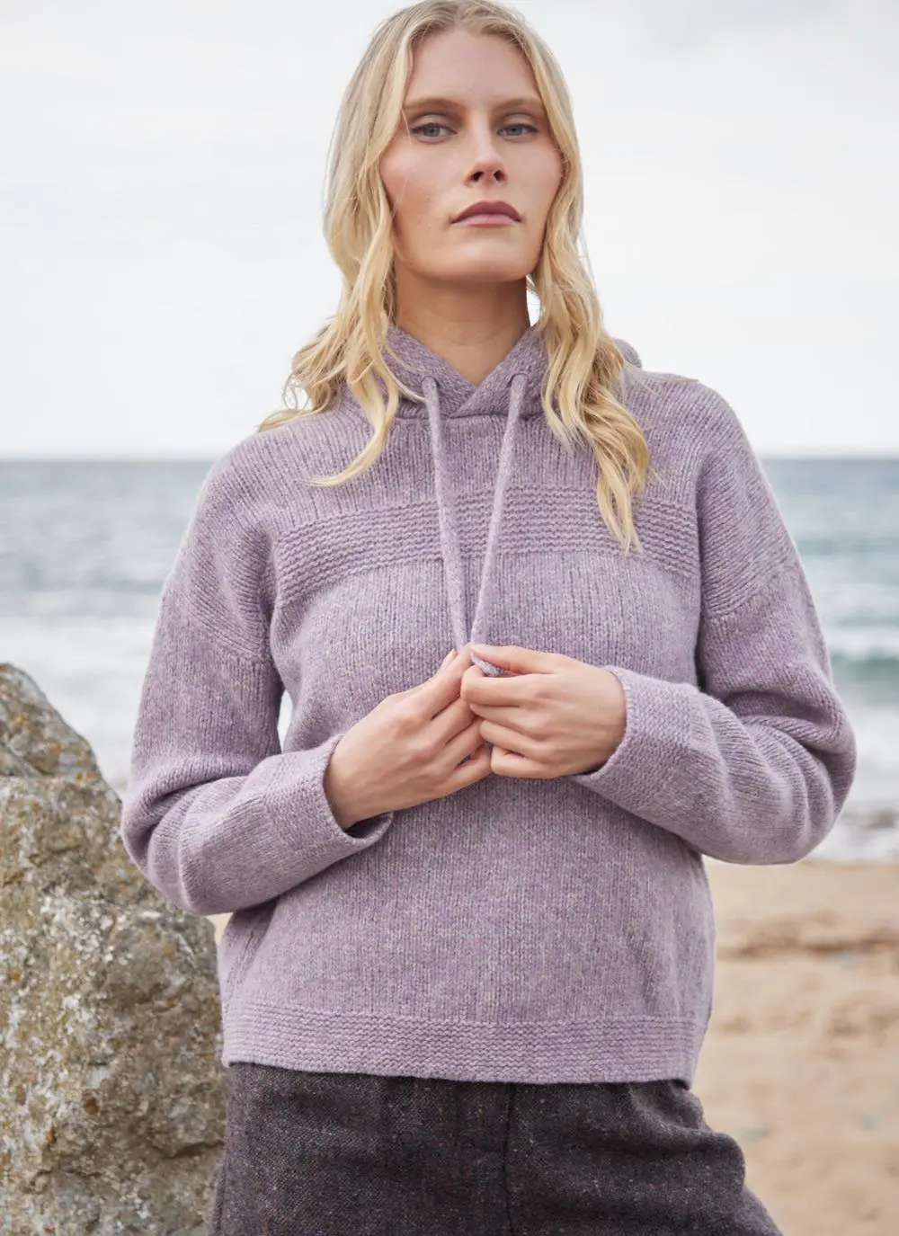Fisherman Cashmere Cropped Hoodie
