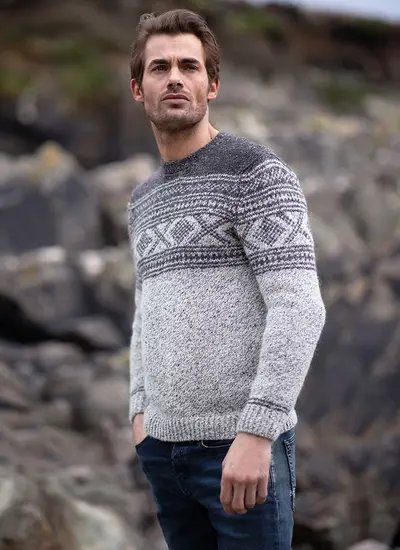 Fisherman Jacquard Crew Neck Sweater in Granite