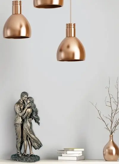 Amour Statue