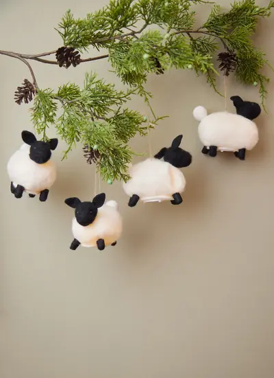 Light Up Sheep Decoration Set Of 4